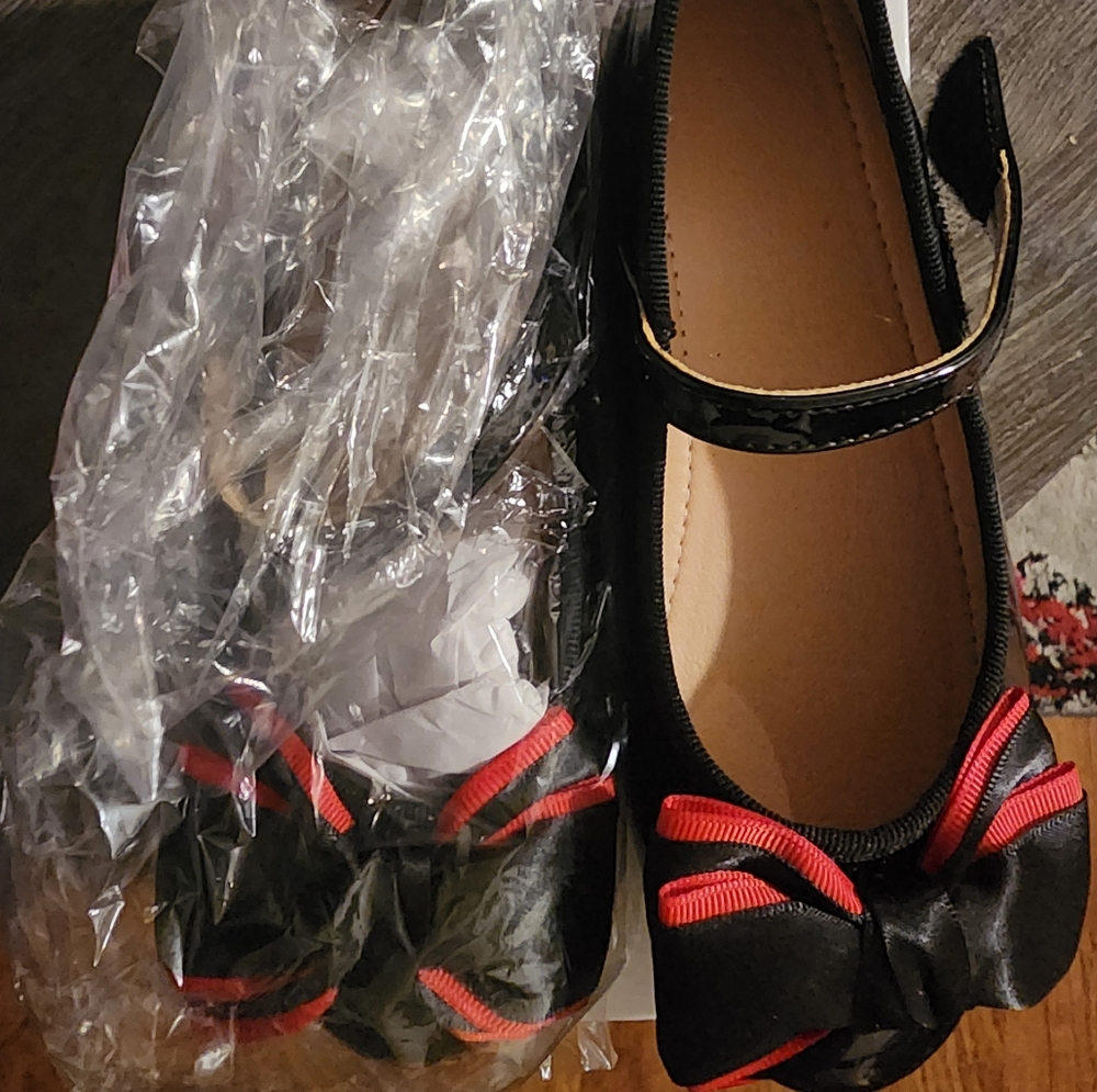 Girls shoes